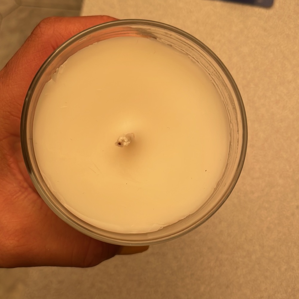 Candle - Picture 2 of 3